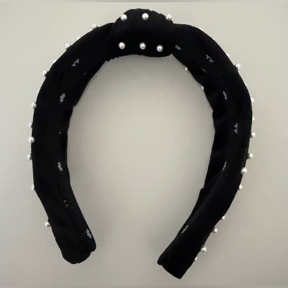 Lele Sadoughi Black Velvet Pearl Headband main image 5